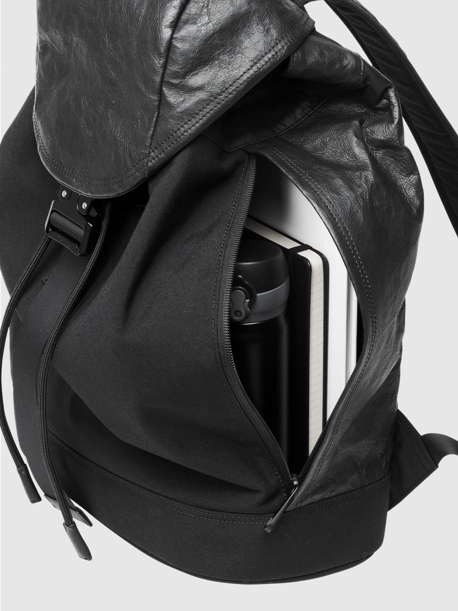 土屋鞄製造所 - 中文官網 - CORDURA®×皮革 後背包