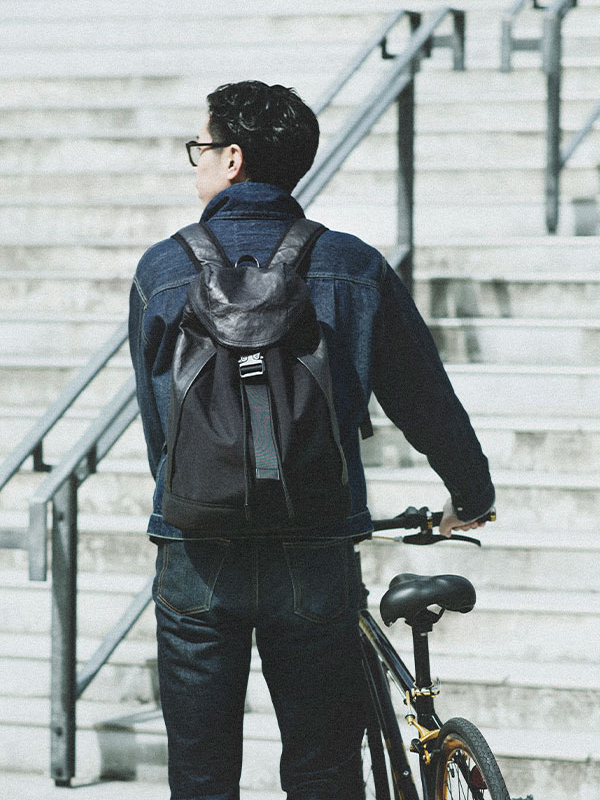 土屋鞄製造所 - 中文官網 - CORDURA®×皮革 後背包