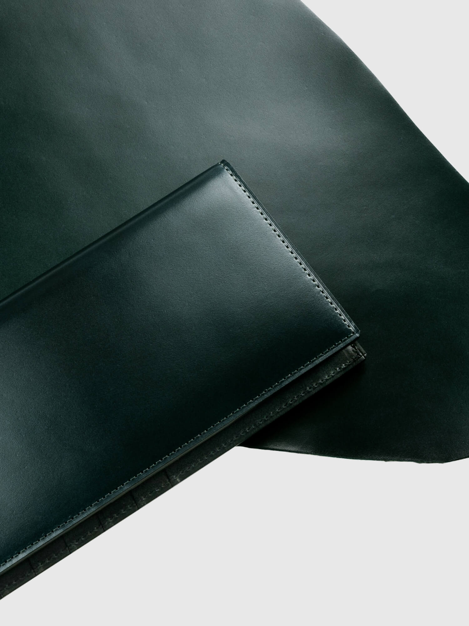 土屋鞄製造所 - 中文官網 - Cordovan 馬臀皮名片夾 002